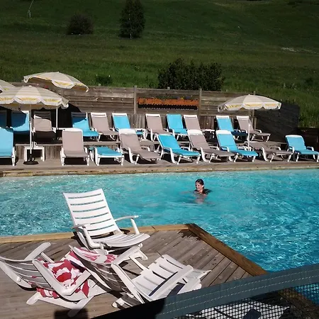 ホテル Le Souleil'or レ・デュー・アルプ